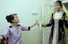 Наперекор стереотипам. Как известный балетмейстер сохраняет искусство классического таджикского танца в Исфаре