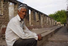 “Сына хотел женить”. История Сайфулло Абдунаби, дом которого сожгли кыргызские солдаты