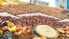 Шашлыки из картофеля: Как в Душанбе прошел картофельный фестиваль