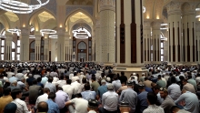 Более 40 тысяч верующих. Как прошел первый пятничный намаз в новой мечети в Душанбе
