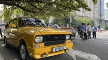 В стиле ретро: как в центре Душанбе собрали раритетные машины