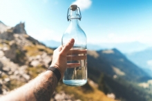 Сколько стоит бутилированная питьевая вода в странах Центральной Азии?