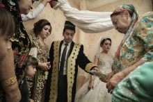 В каком возрасте женщины в Таджикистане и мире предпочитают выходить замуж?
