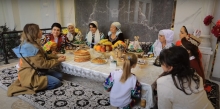 Курутоб, гостеприимство, декольте: что показала Жанна Бадоева в «Жизни других» в Таджикистане?