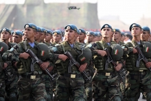 Дар Душанбе бо иштироки 5 ҳазор сарбоз гузашти низомӣ  баргузор шуд