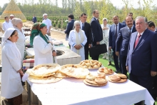 Эмомалӣ Раҳмон дар шаҳри Ваҳдат кадом иншоотро ифтитоҳ кард?