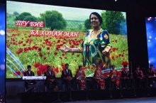 “Ҷои овозхони маҳбуби халқ холист”. Ёдбуди Нигина Рауфова дар Душанбе чӣ гуна гузашт?